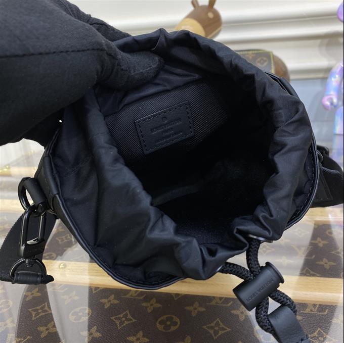 2025224M82248101533958