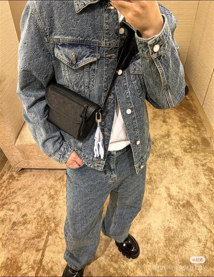 2025224M12636123055957