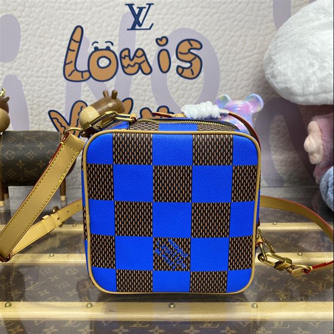 2025224N40561125331815