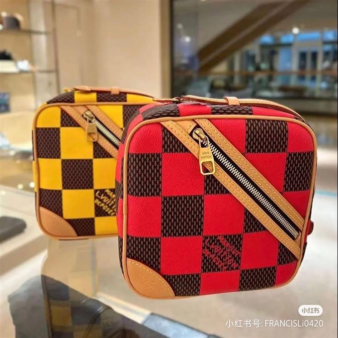 2025224N40561125332737