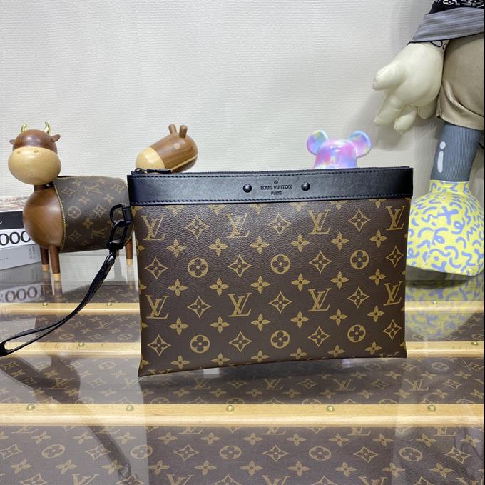 2025224M81569121759684