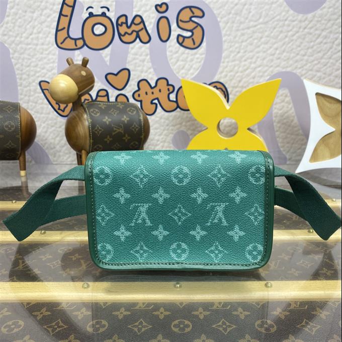 2025224M12637121523376