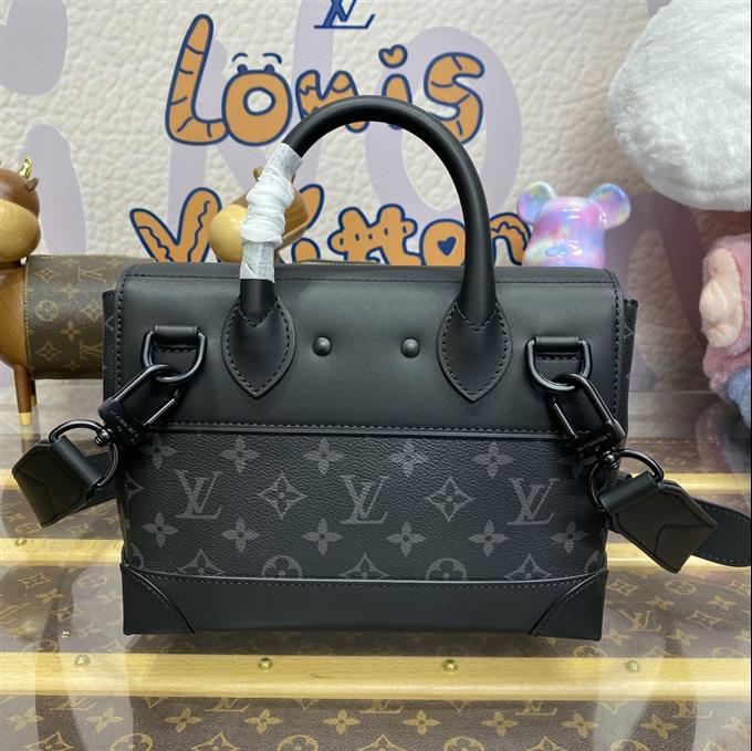 2025224M46953121525706