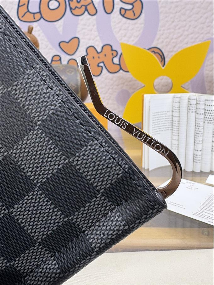 2025224M66543121334354