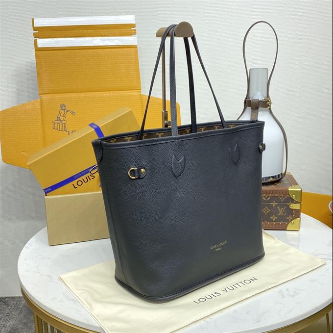 2025224M11946103828757