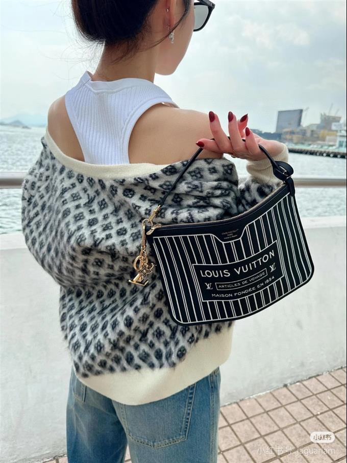 2025224M11946103835553