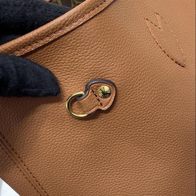 2025224M12061103824885