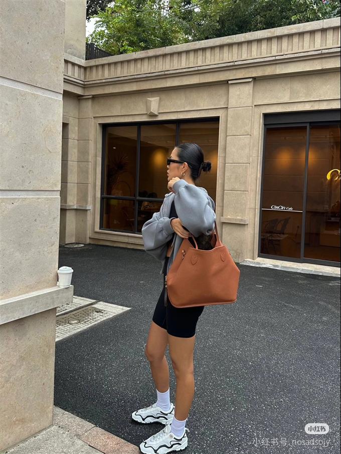 2025224M12061103833472