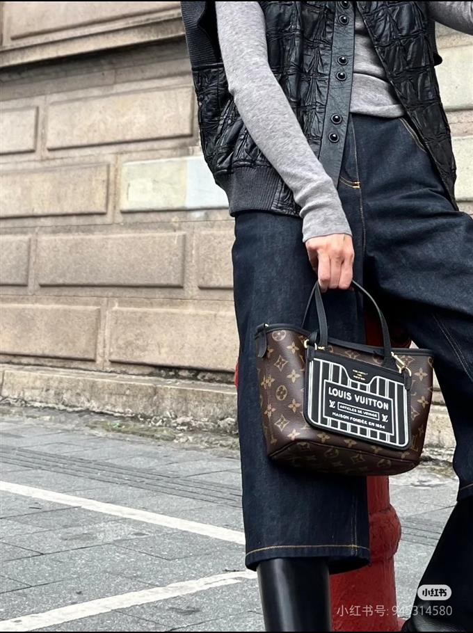 2025224M12099103831652