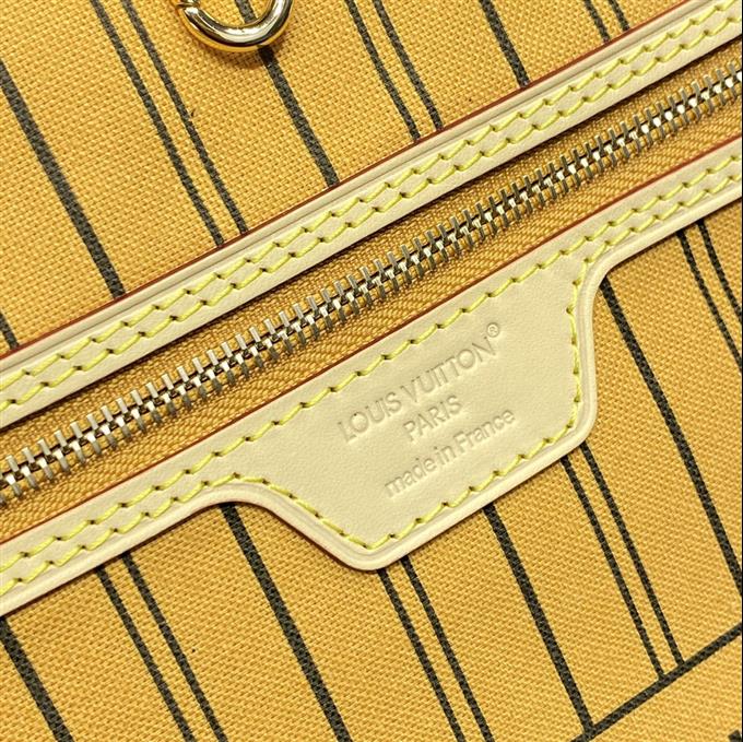 2025224M12257103828234