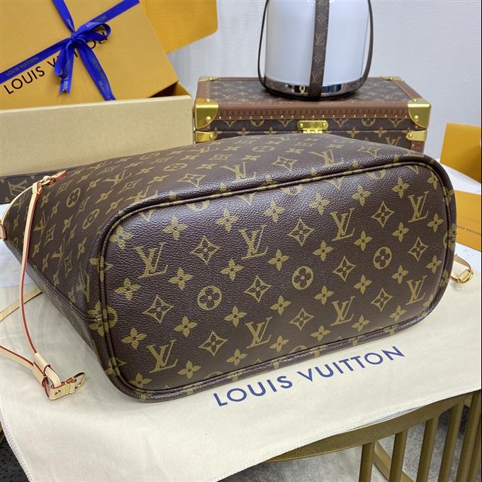 2025224M12257103828441