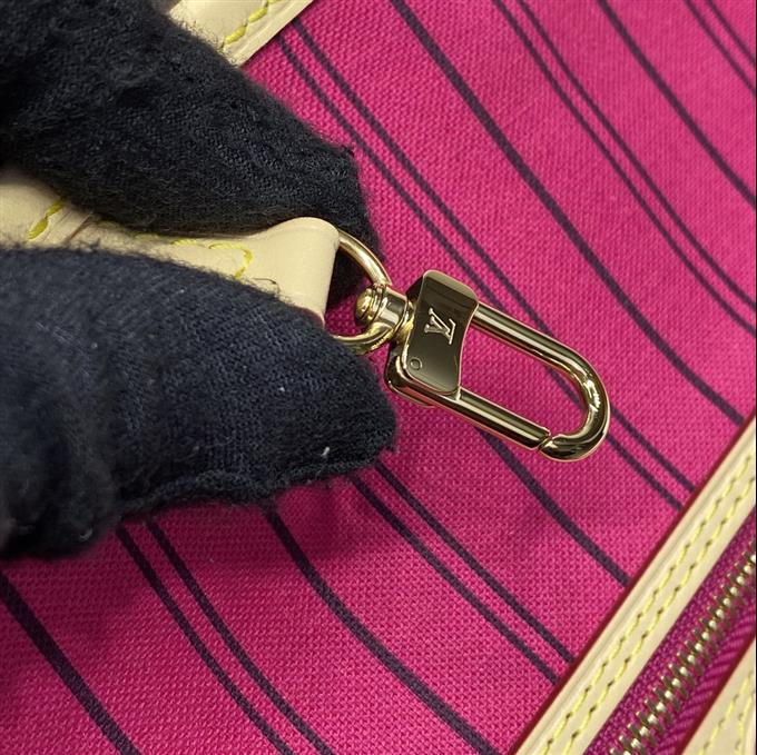 2025224M1225710382893