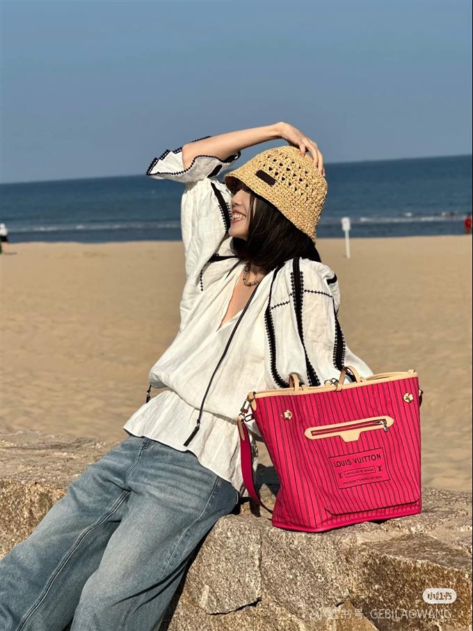 2025224M12257103832279