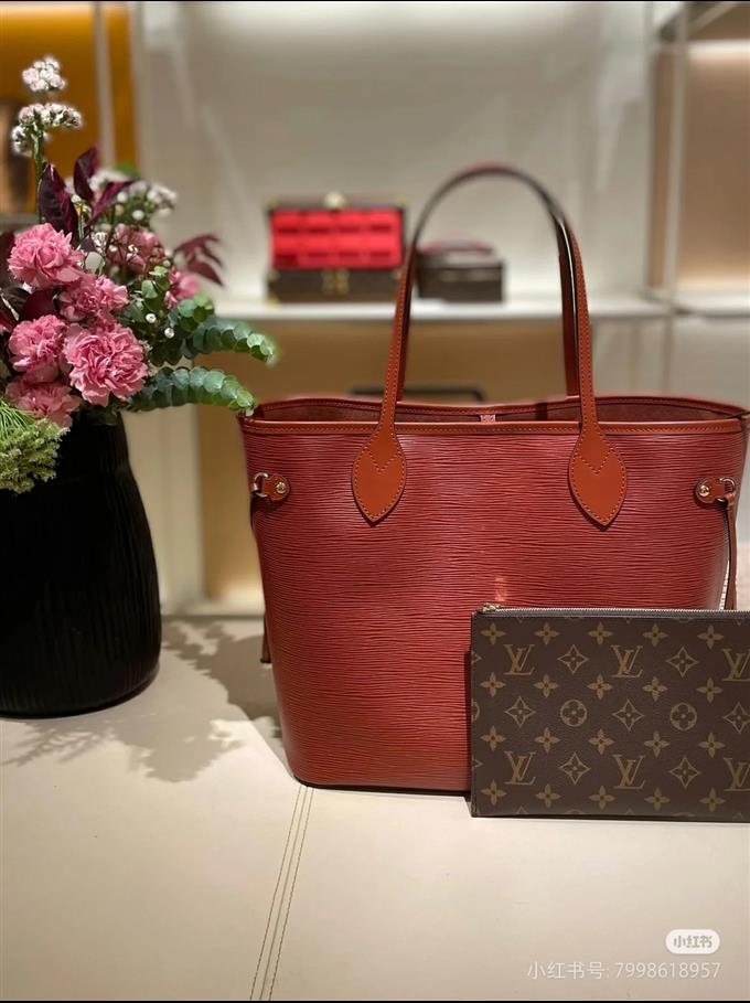 2025224M1274611519329