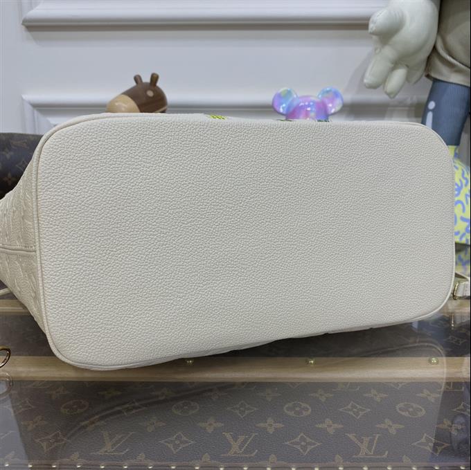 2025224M21733201054565