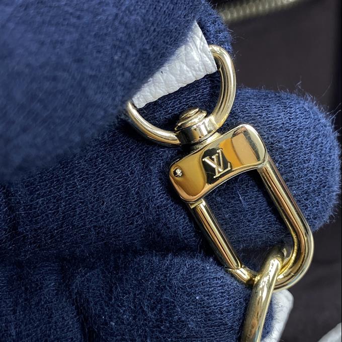 2025224M4568410382673