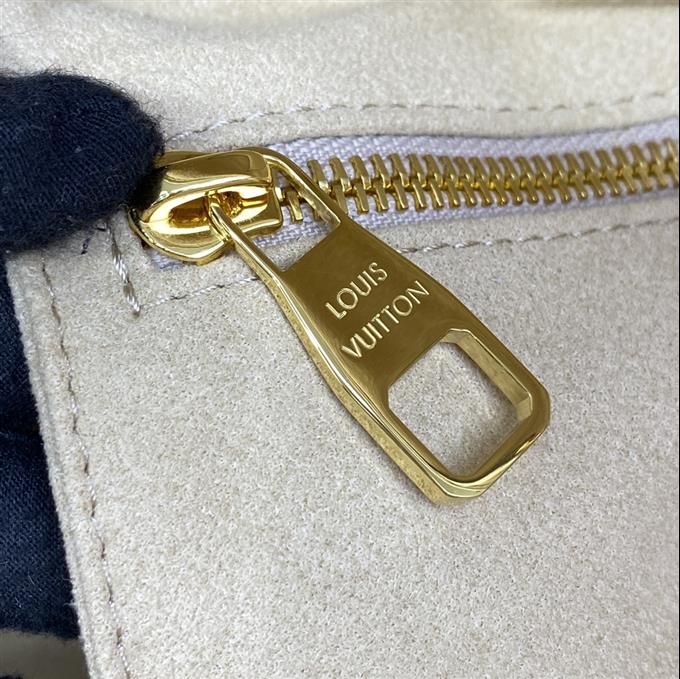 2025224M4568511516458