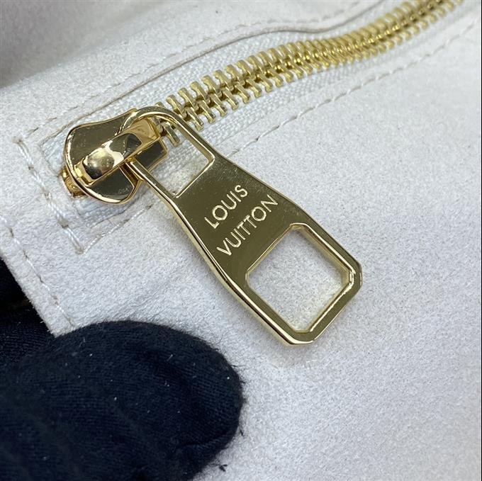 2025224M47080103827201