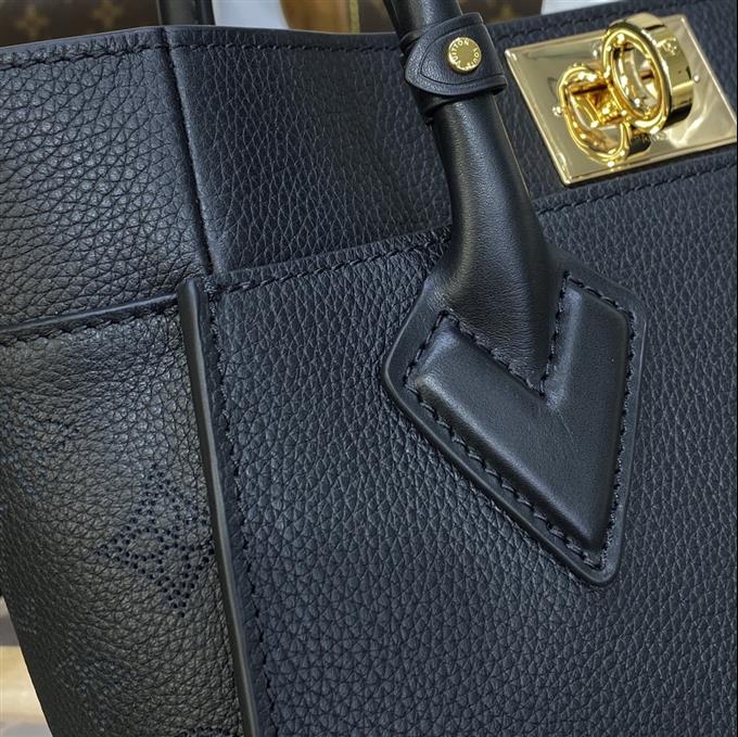 2025224M5772810010988