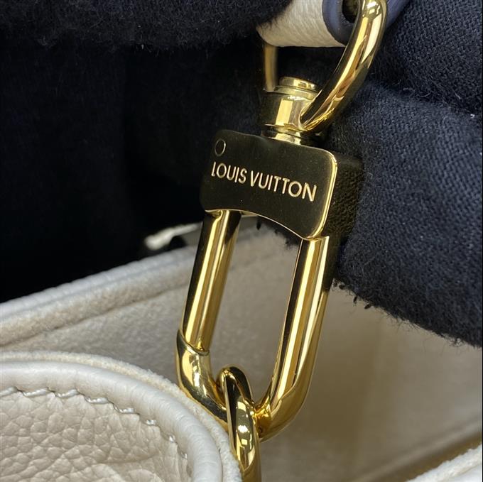 2025224M46569102551549