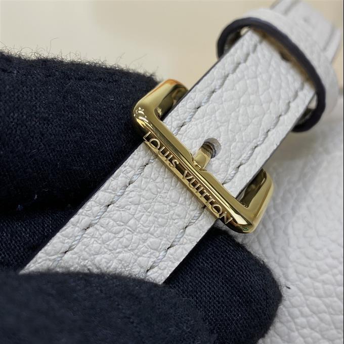 2025224M46569102558811