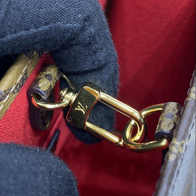 2025224M46839102552226