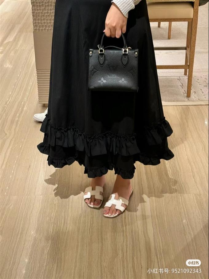 2025224M46993102559563