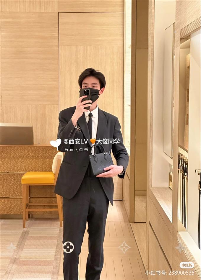 2025224M4699310262500