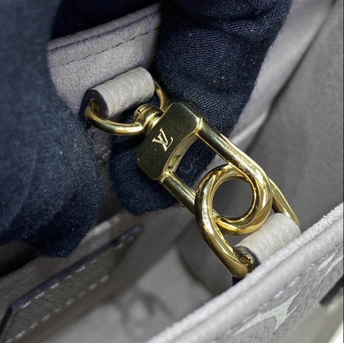 2025224M47054102552543