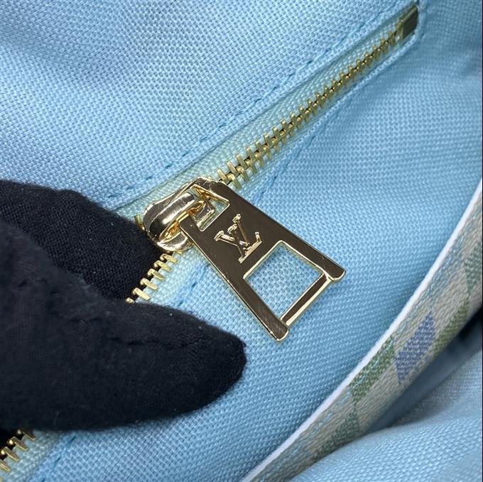 2025224N4051810056385