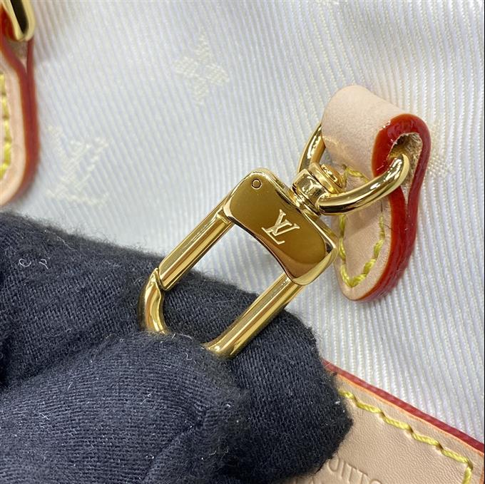 2025224M24708102550782