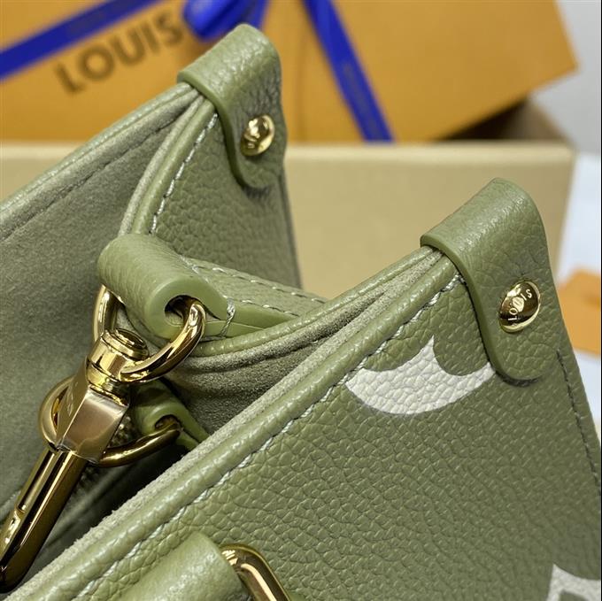 2025224M45653102557118