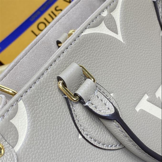 2025224M45653102557228