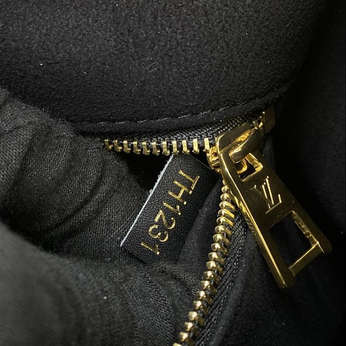 2025224M45653102557812