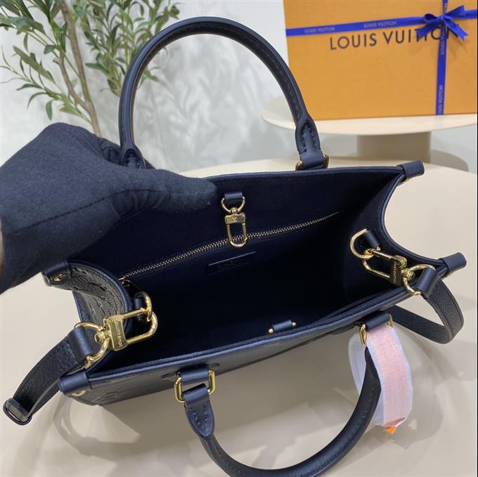 2025224M45653102557827