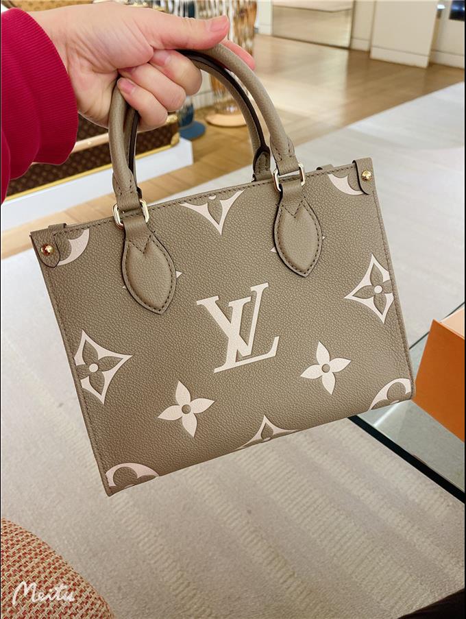 2025224M45779102555823