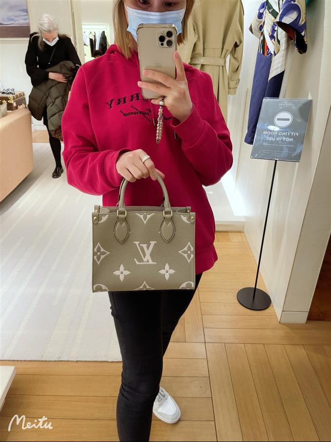 2025224M45779102555839