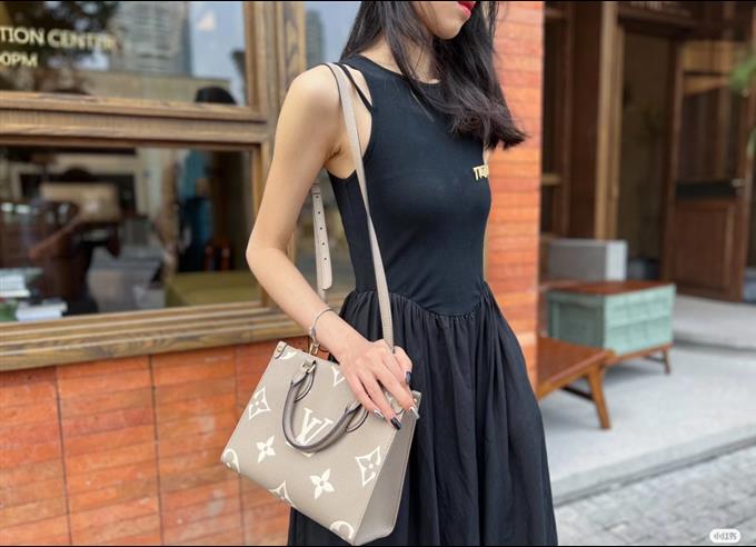 2025224M45779102556108