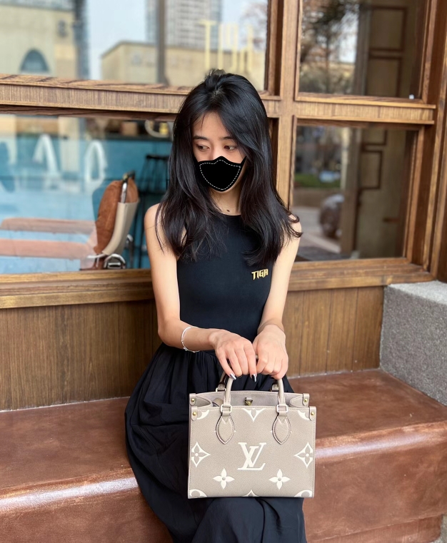 2025224M45779102556139