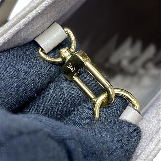 2025224M45779102558624