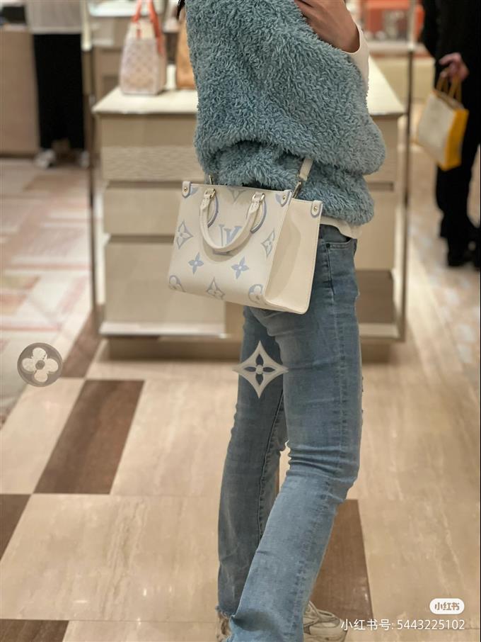 2025224M45833102550504