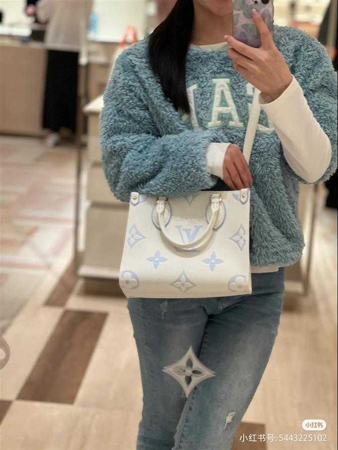 2025224M45833102550550