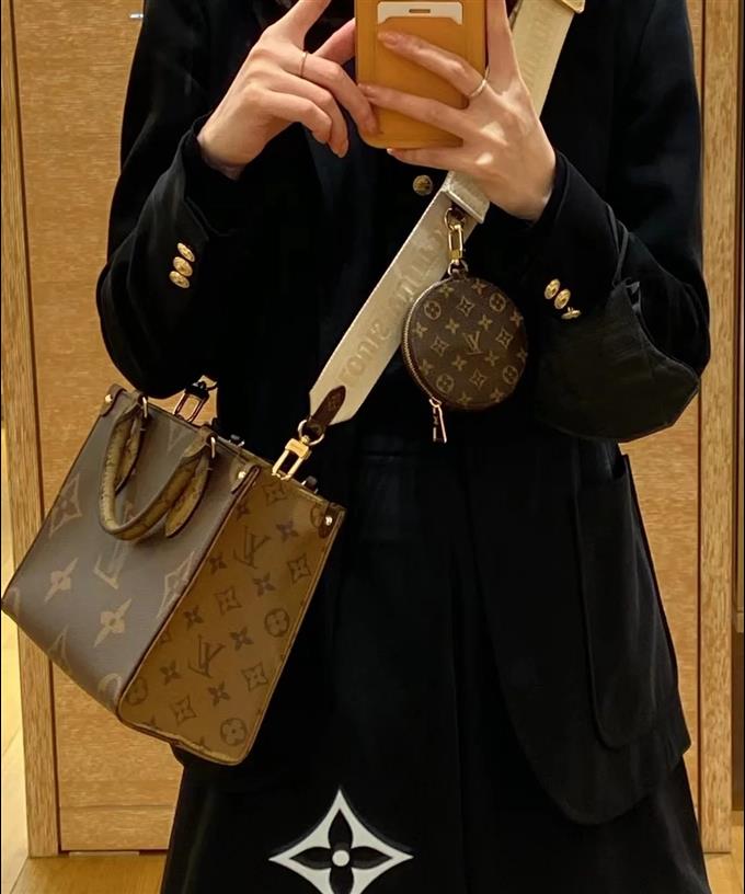 2025224M46373102554897