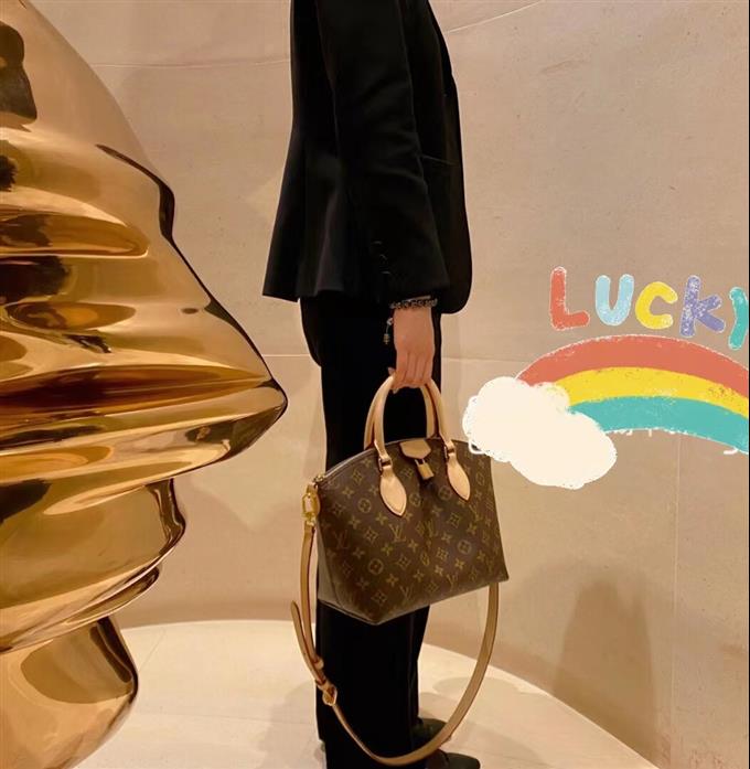 2025224M45986215744784