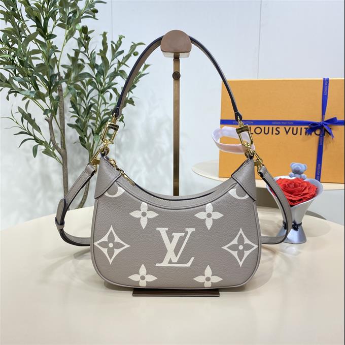 2025224M46002222434680