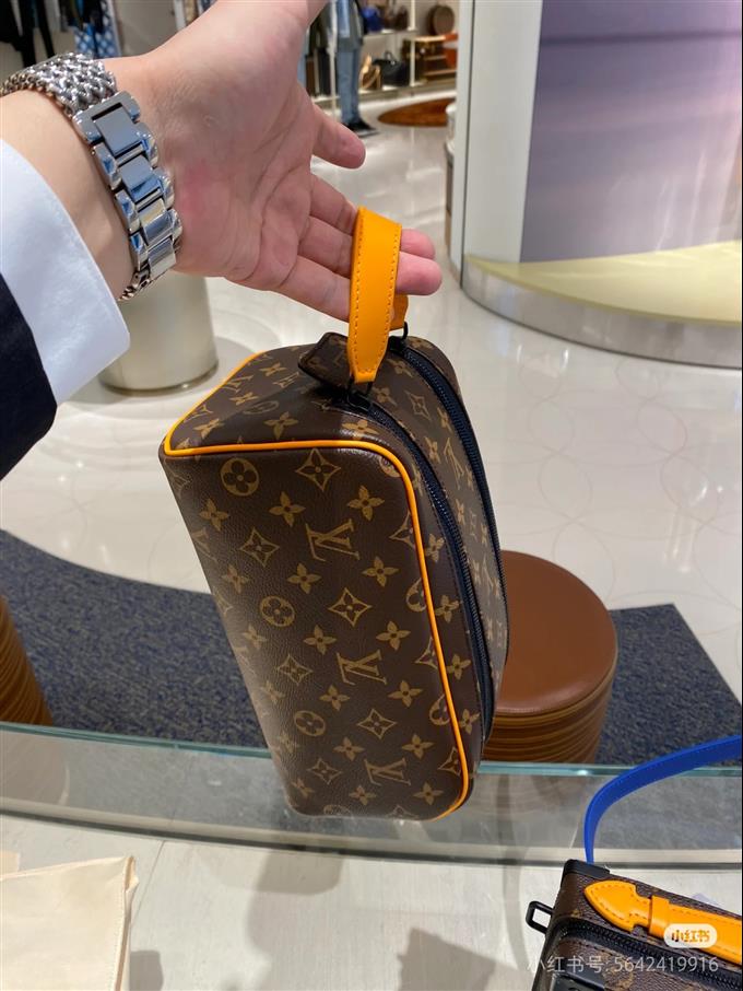 2025224M4669622372560