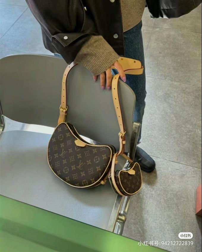 2025224M4682822377683