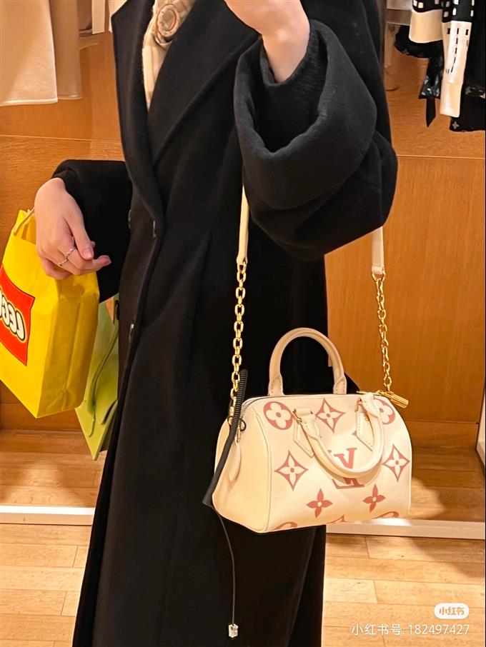 2025224M46875222435233