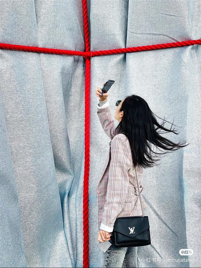 2025224M51418222435543