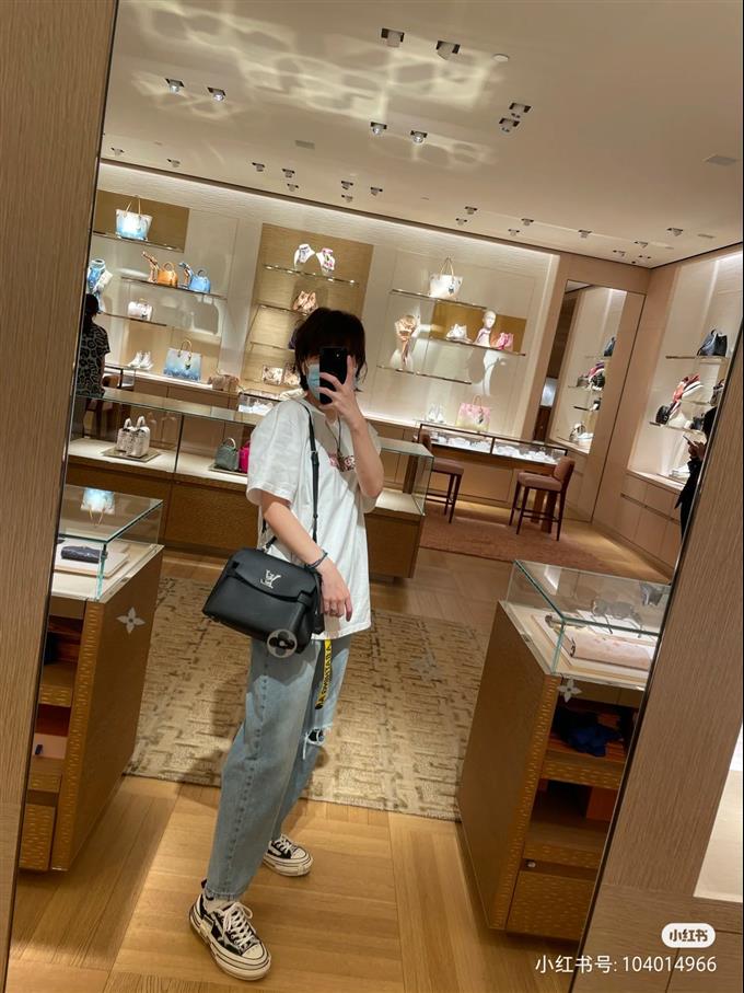 2025224M53937222432551